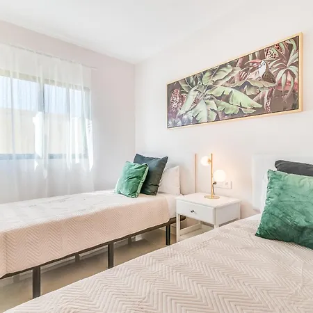 Olas Sea View 아파트